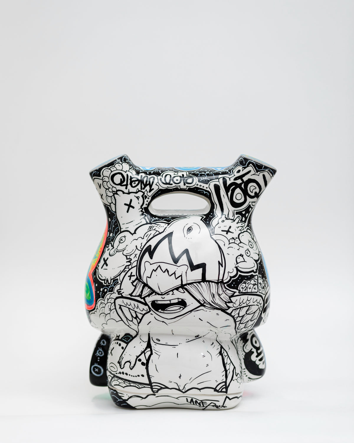 WAKO.Storyteller, escultura en resina de poliéster