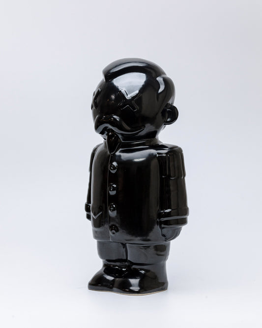 BOLOGNO.BOT.BLACK, escultura en porcelana