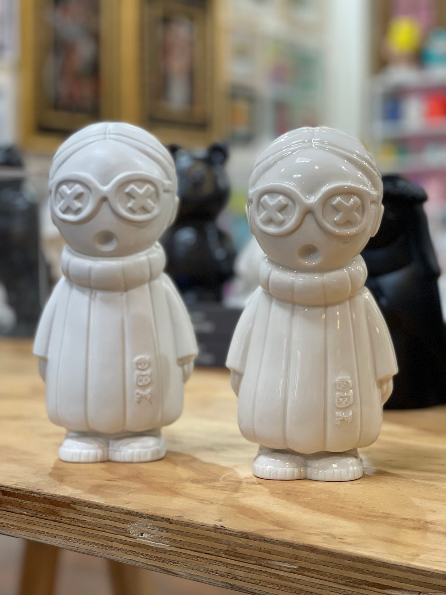 LANONNA.BOT, escultura en porcelana